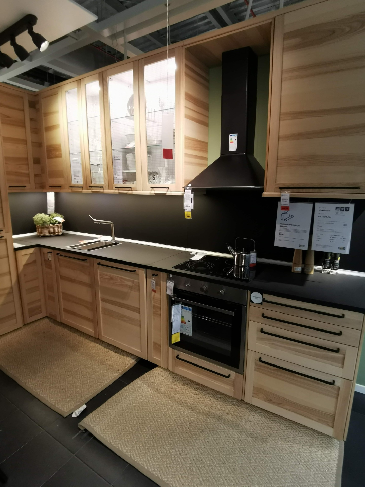 The Torhamn Ash Kitchen: A Perfect Blend of Natural Charm and Modern ...